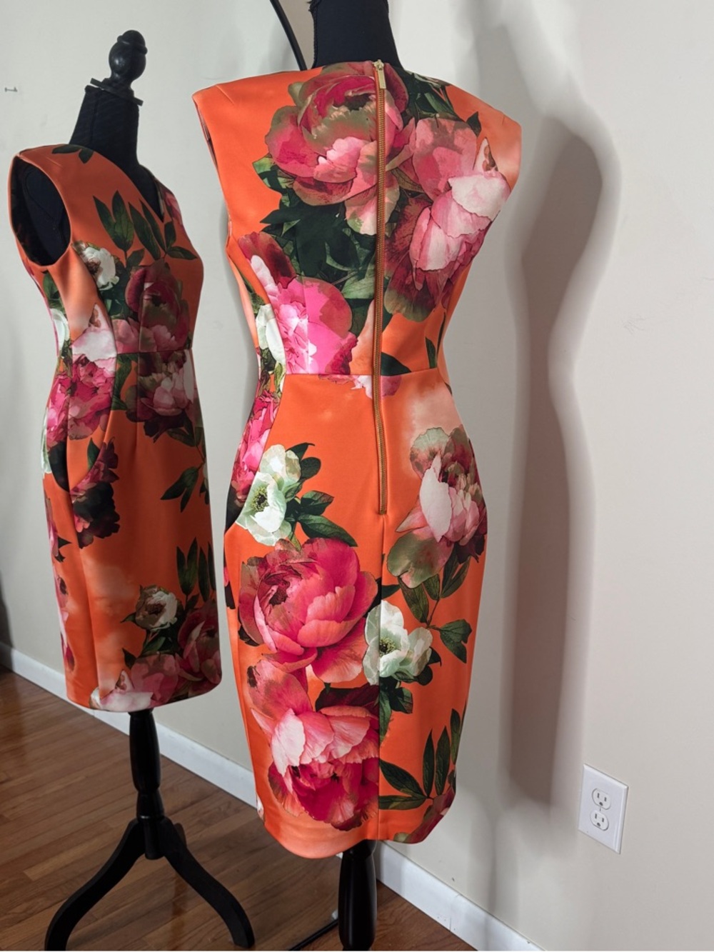 CALVIN KLEIN Orange Pink Floral Sheath Sleeveless Dress Size 8 - Picture 3 of 5